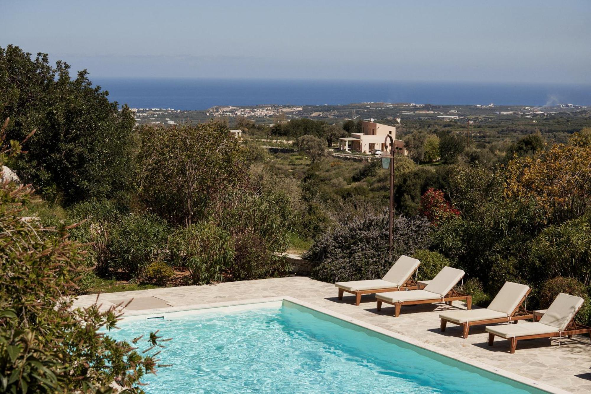 Village 4* Καψαλιανά