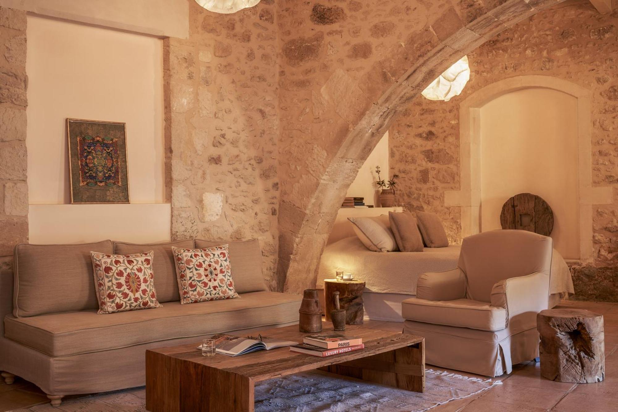 Hotel Village 4*