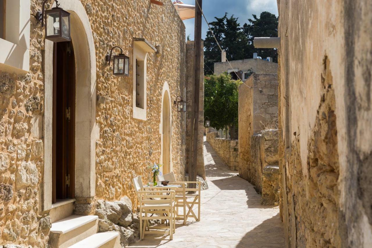 Village Hotel 4*